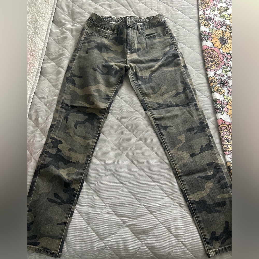 Camo Miss Me Jeans